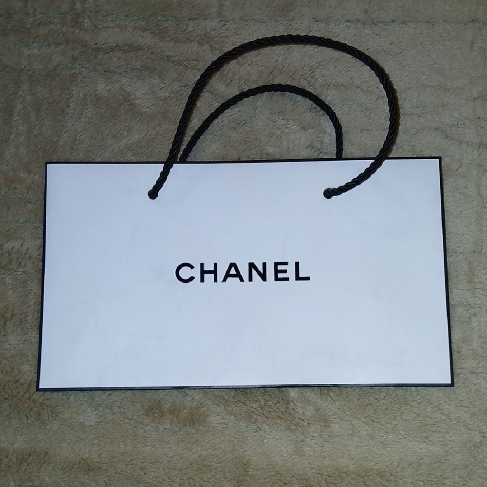 Chanel White Shopping Bag